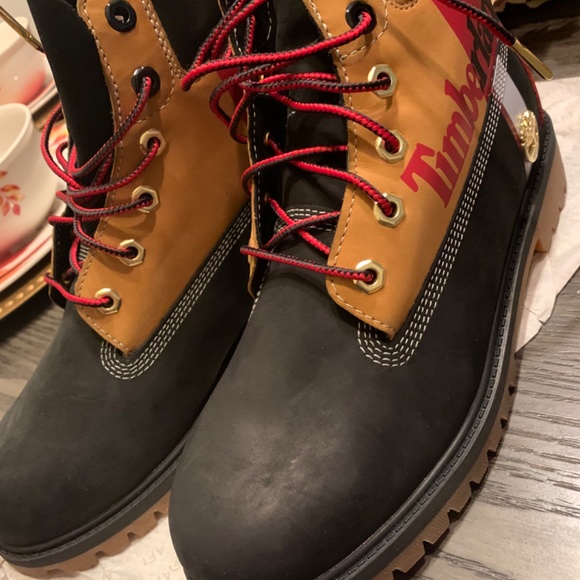 Boots - Picture 3 of 4